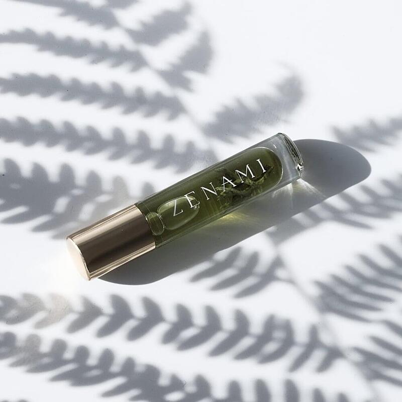  Botanický parfém So Earthy JAGAIA (roll-on 6 ml)